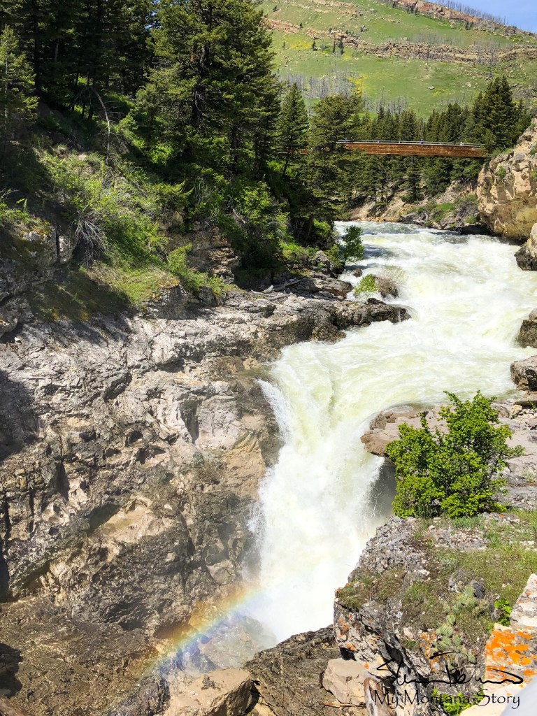 natural bridge boulder river